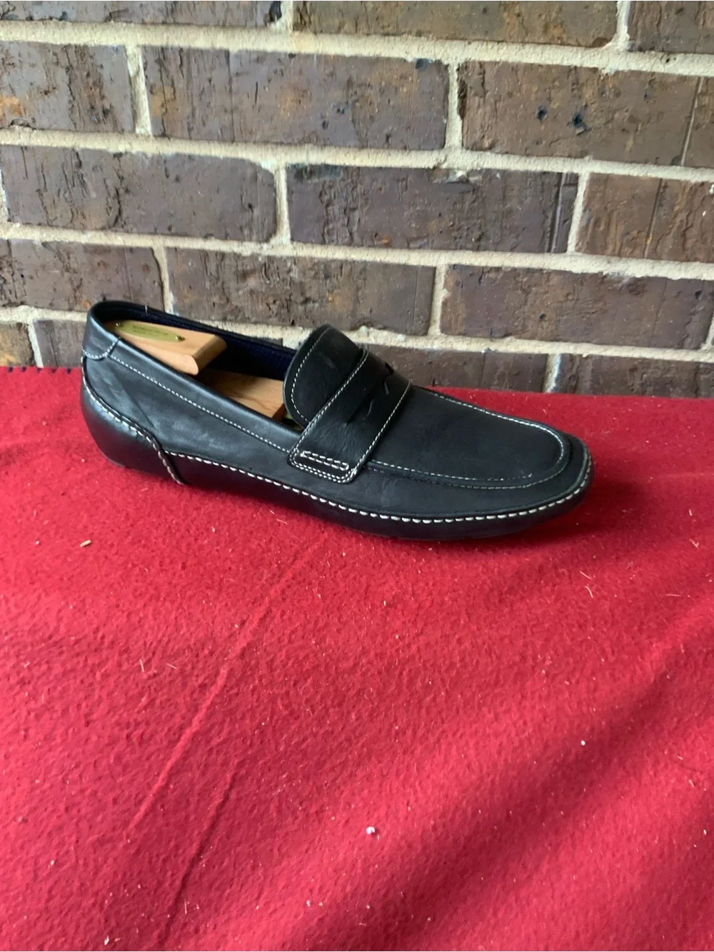 Men's Black Leather Penny Loafers with Contrast Stitching